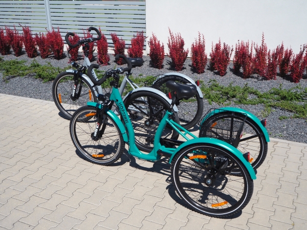 Trójkołowy rower z napędem elektrycznym Hop Trikes